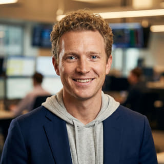 Ryan Brooks, listed as Lead Trading Analyst at Frontier Kapitune, in a profile image
